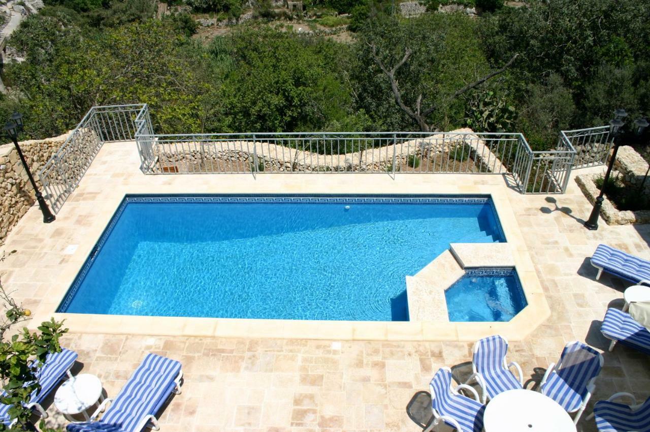 Villa Sylvia' S Millhouse Kerċem Exterior foto