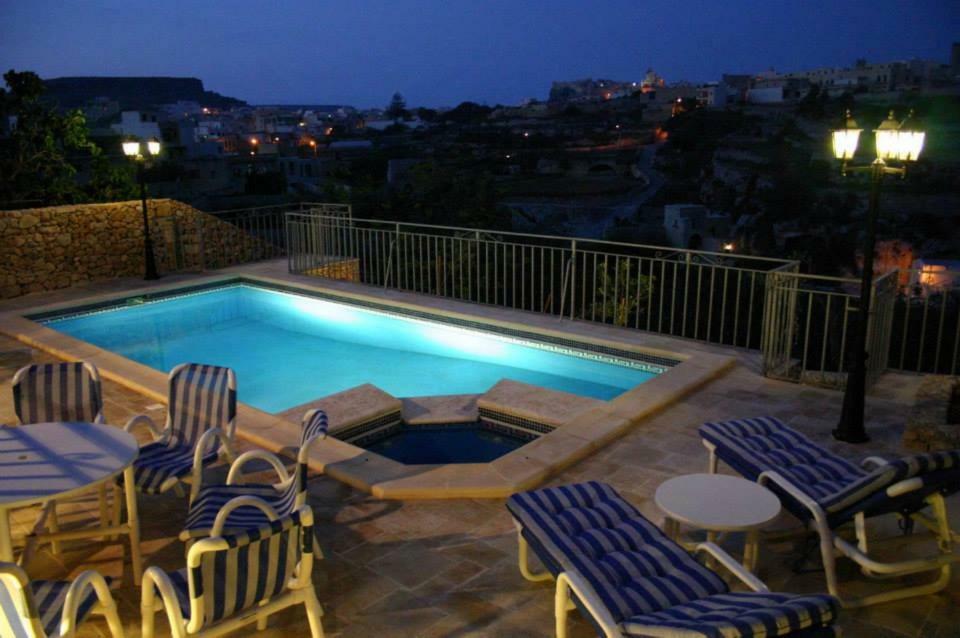 Villa Sylvia' S Millhouse Kerċem Exterior foto