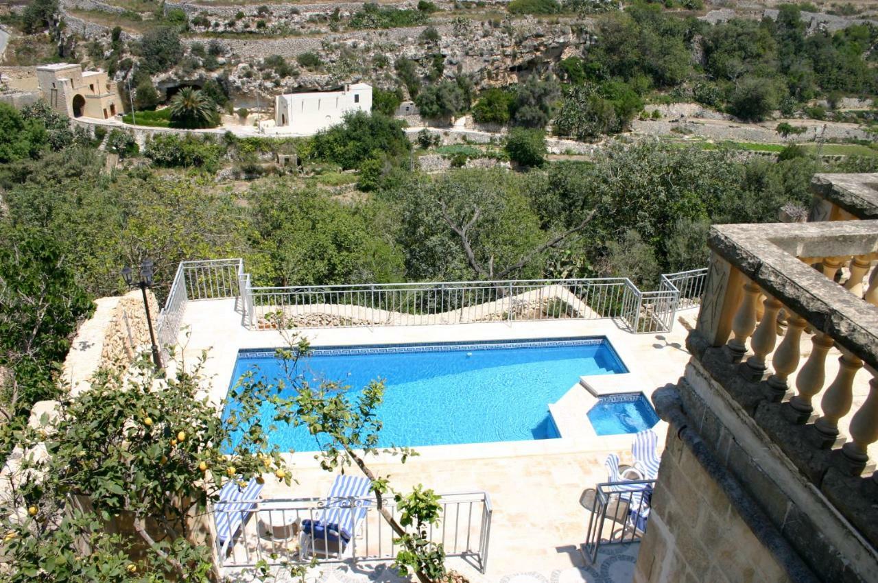 Villa Sylvia' S Millhouse Kerċem Exterior foto