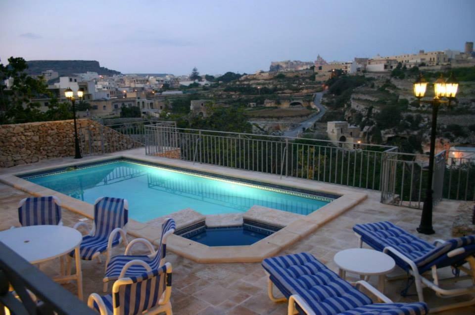 Villa Sylvia' S Millhouse Kerċem Exterior foto