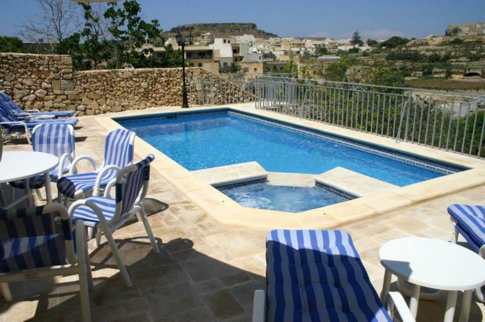 Villa Sylvia' S Millhouse Kerċem Exterior foto